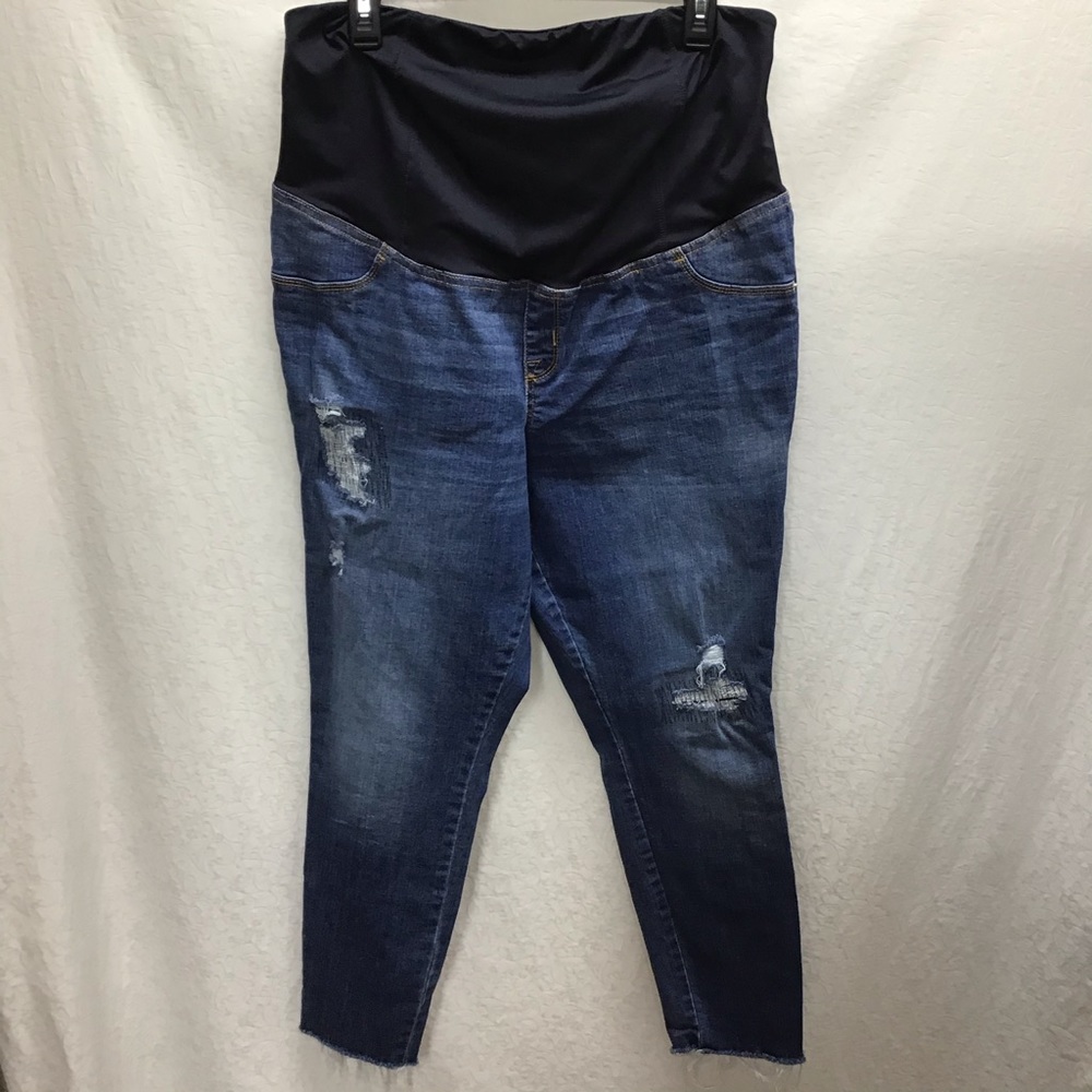 Isabel Maternity distressed denim jeggings-raw hem